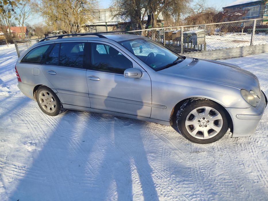 Продам мерса 220