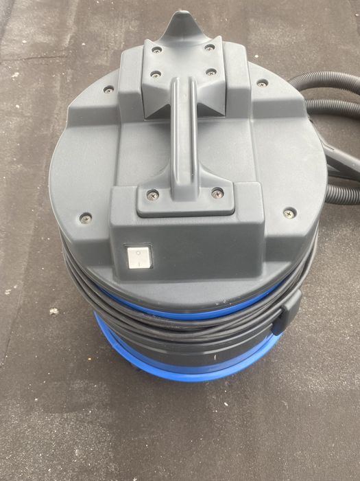 Odkurzacz komercyjny, przemysłowy CULUMBUS ST12, faktura, stan bdb