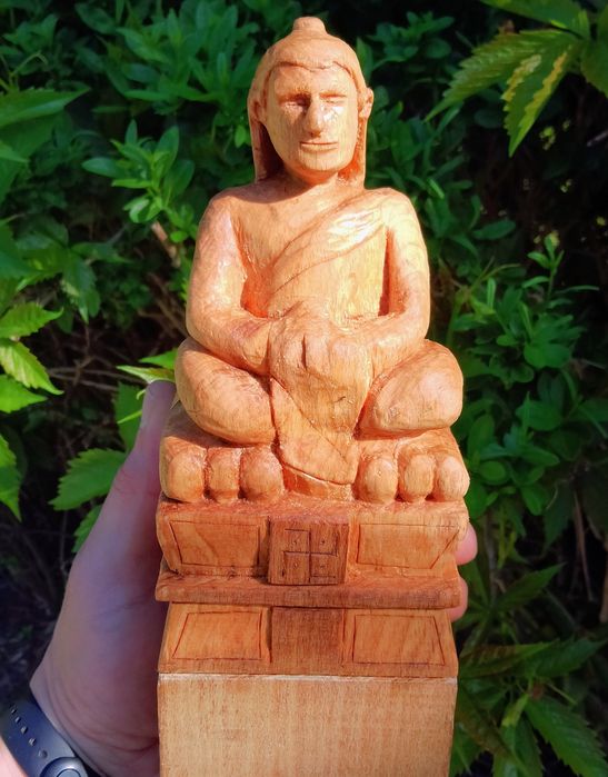 Mnich buddyzm medytacja figurka rękodzieło drewno