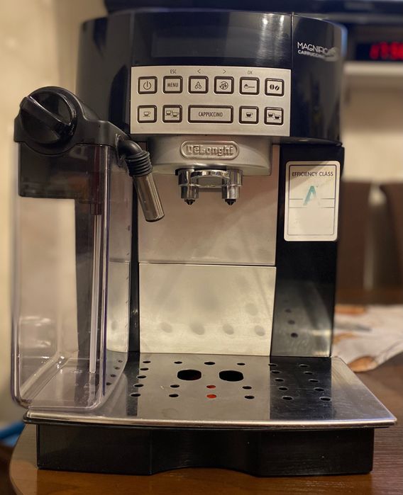 Ekspres delongi cappuccino