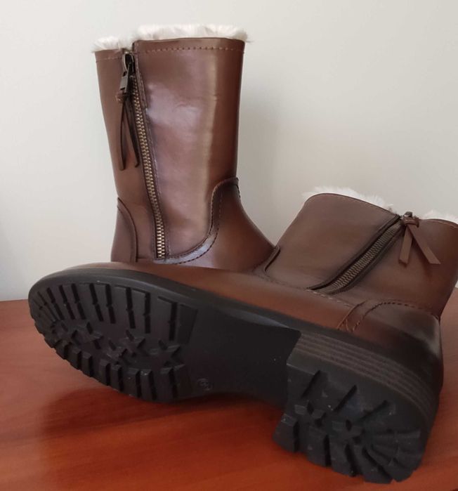 botki , kozaki zimowe,  Nowe /rozmiar  buta 39/ Graceland