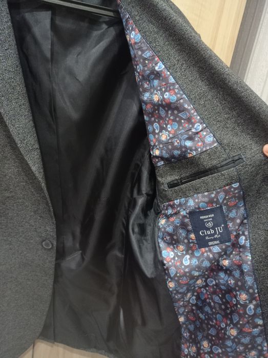 Чоловічий піджак