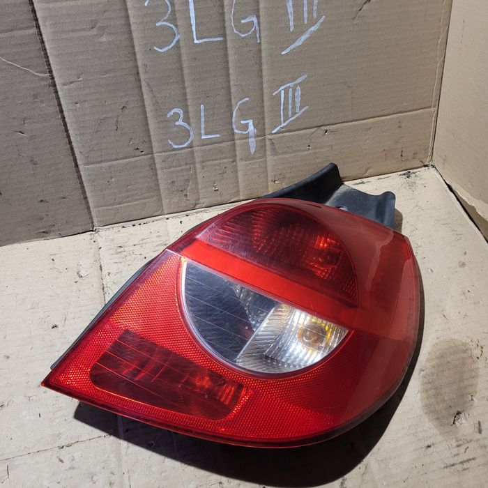 Lampa tył prawa renault clio III 2006r VALEO