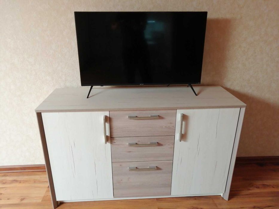 Продам 3-х к/к з гаражем у Центрі