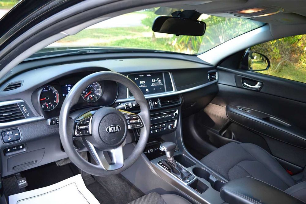 Kia Optima EX      2019
