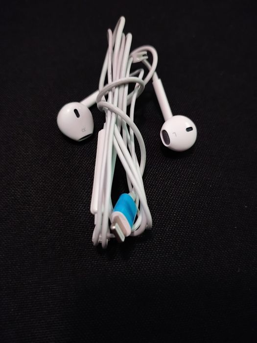 Nowe białe słuchawki bluetooth na kablu do iPhone 6-14 szybka wysyłka