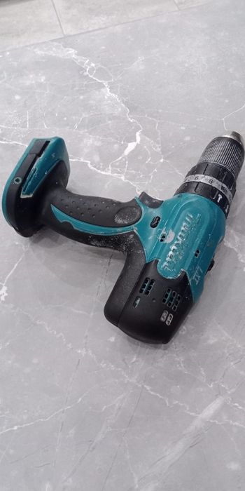 Wkrętarka udarowa akumulatorowa Makita 18V