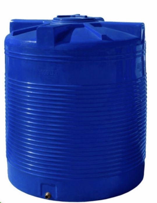 Продам вертикальную двух тонную бочку