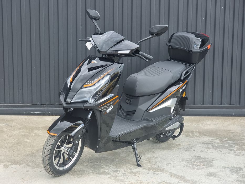 Електроскутер SokMoto WOLF 
2999w 72v 28ah