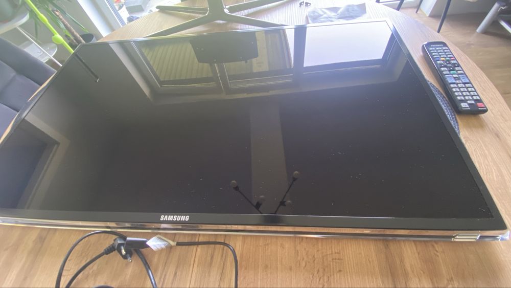 Telewizor samsung UE40D5800VW 40 cali