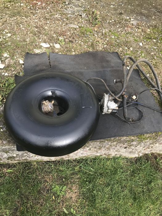 Газовий балон на авто ГБО , редуктор клапан трубка