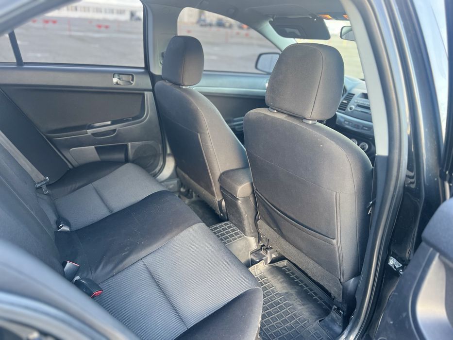 Mitsubishi lancer 2.0