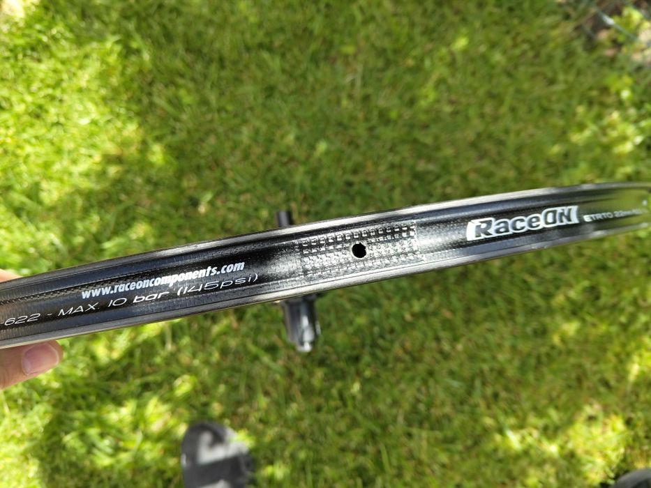Rodas FFWD F4 carbono