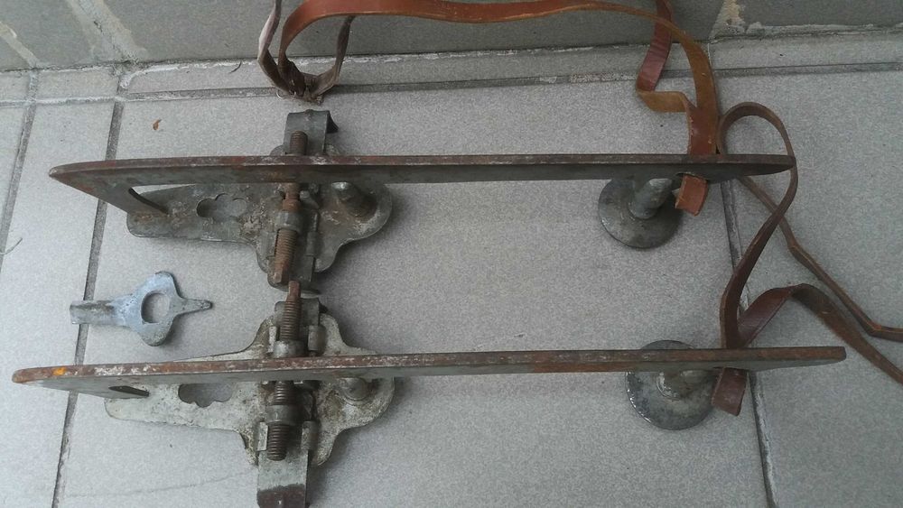 1950-te   Łyżwy na Kluczyk - przykręcane do butów