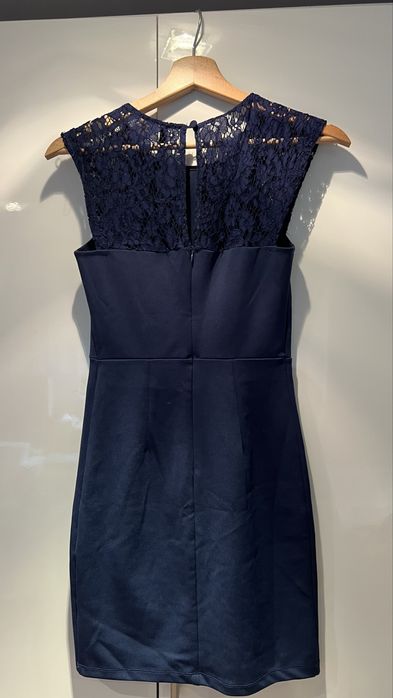 Sukienka granatowa elegancka