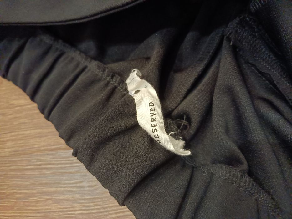 Spodnie jogger z zakładkami Reserved r. L Nowe