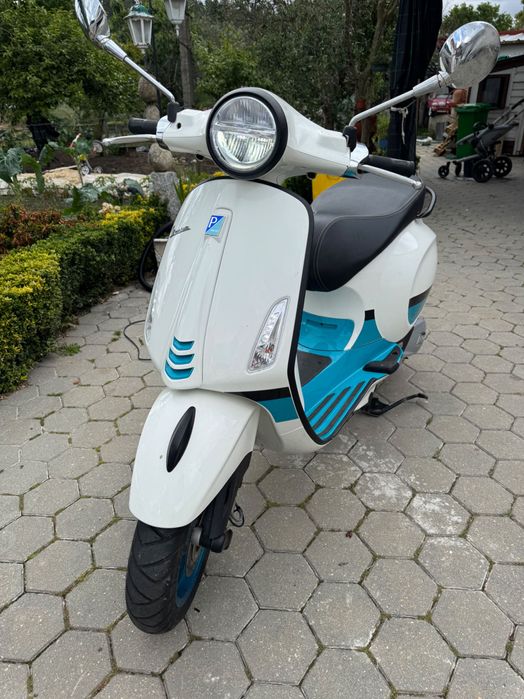 Vespa 125 2024 excelente estado. Como nova