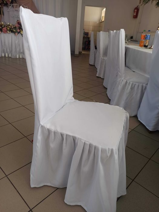 Wypożyczę białe pokrowce na krzesła