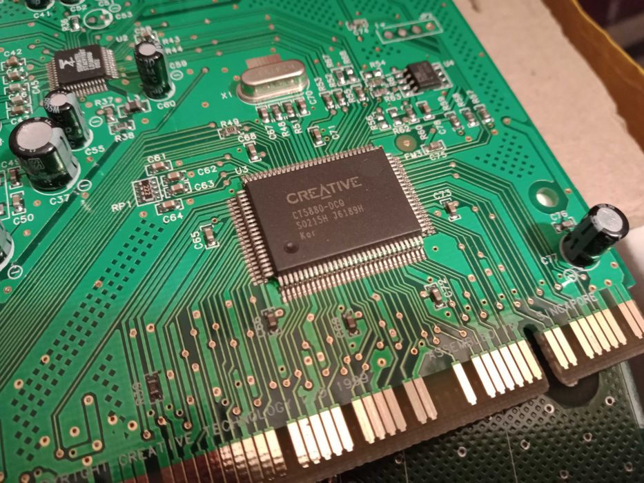 Placas de Som Creative Labs e Placas Gráficas VINTAGE Matrox S3