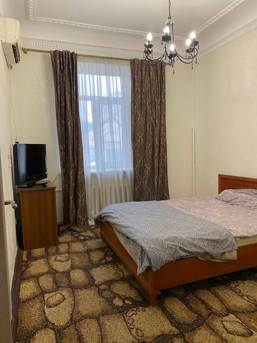 В Продажу 1 кк на вул. Адміральська