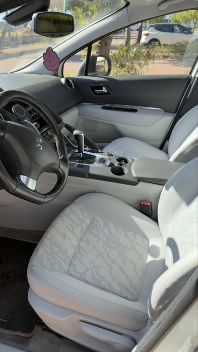 Peugeot 3008 1.6HDi 110cv branco caixa automatica