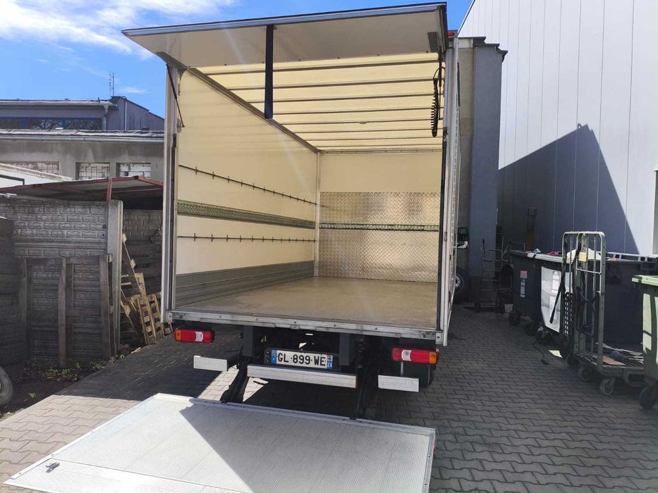 kontener iveco 2023r.