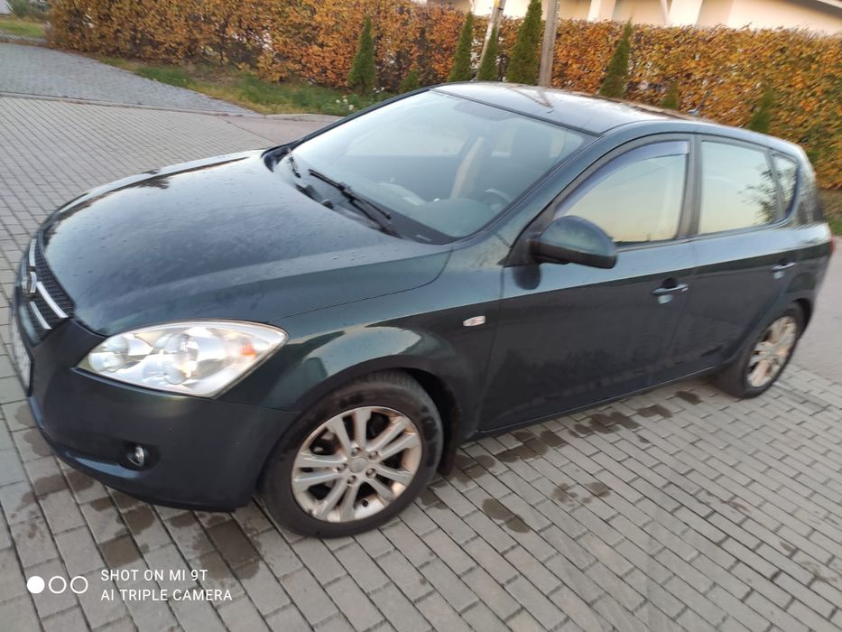 Kia cee'd 2007.  1.6 Crdi   2 kpl.  kół. * HAK