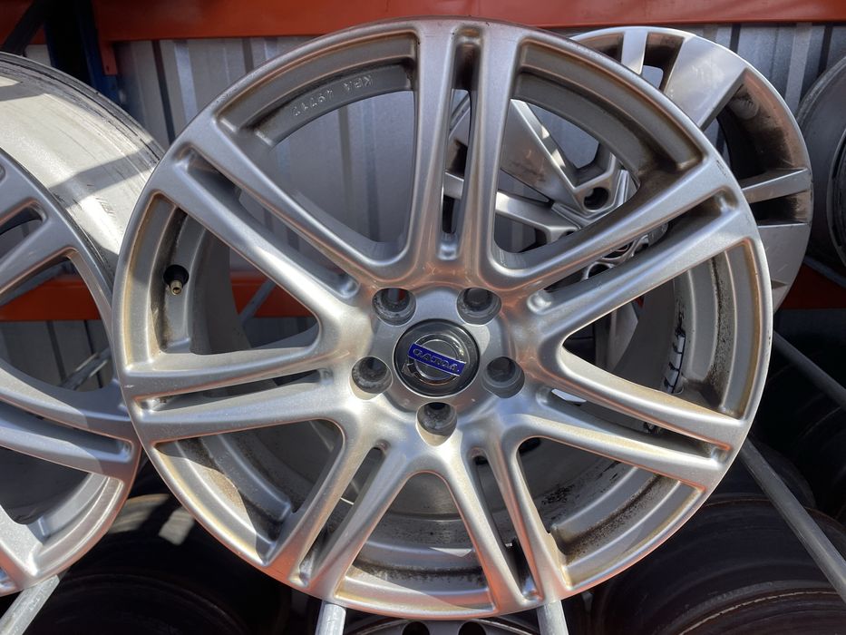 Alufelgi Volvo 17 cali 5x108, super stan!