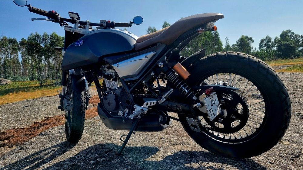 Vendo mota "Mondial 125cc"