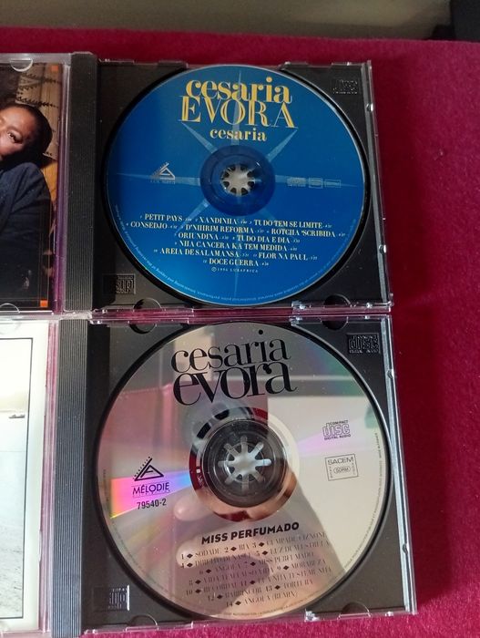 Conjunto de CDs musica Cesária Évora