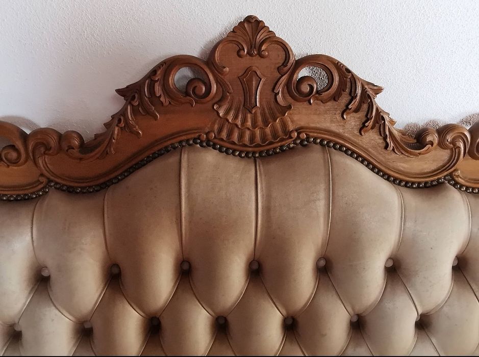 Sofá rústico/PEÇA RARA.