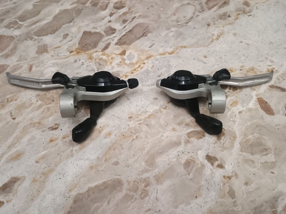 Klamki manetki Shimano ST-EF20, 3x7 speed.