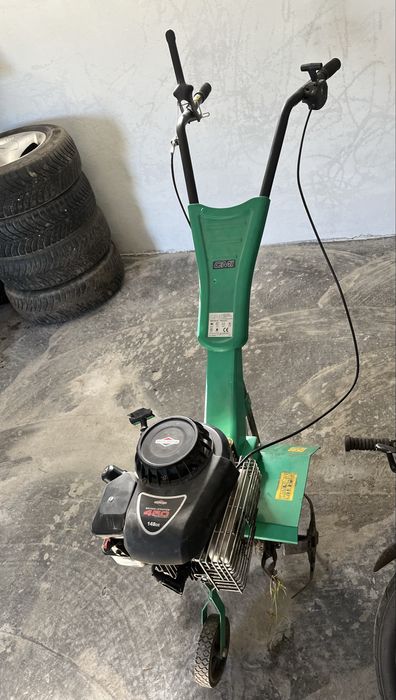 Glebogryzarka CMI Z niezawodnym silnikiem  B&S!!