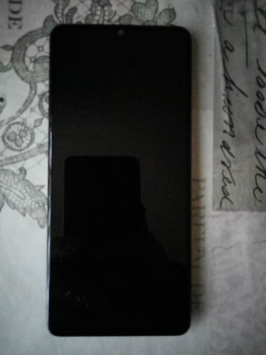 Продам Супер-амолед знятий з донора Самсунг А-415fm з акб 1250 гривен