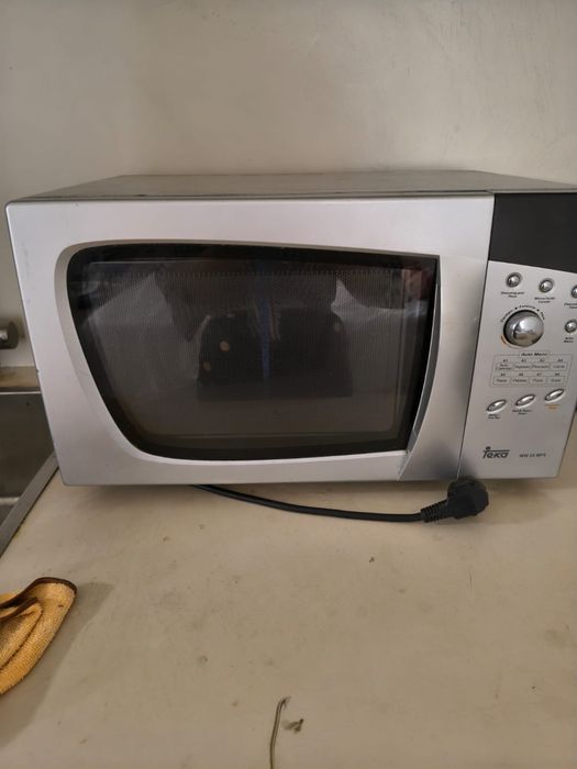 Microondas marca Teka
