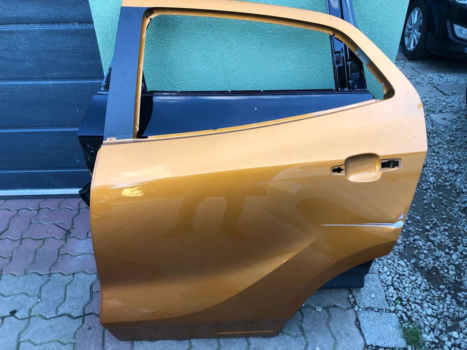 Opel Mokka X drzwi lewe prawe tył 12-