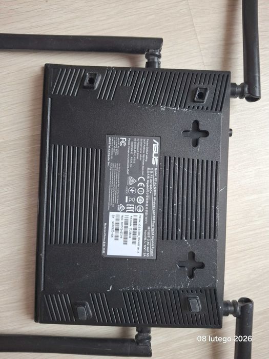 Router ASUS RT-AC1200G+