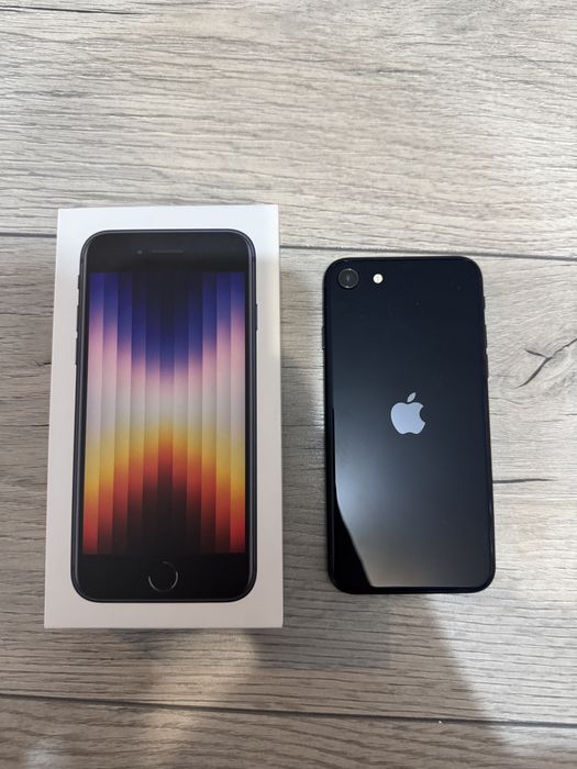 Iphone se 2022 ,128 GB , bateria 99% , prawie nowy