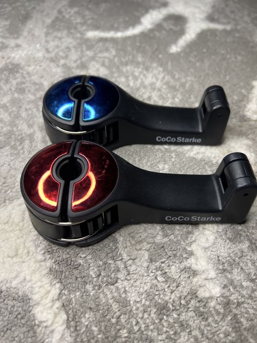 Автомобільні LED-гачки на підголівник CoCoStarke
