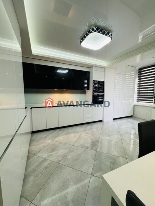 Продам 3-кімнатну квартиру 📍 вул. Староміська, 52 ЖК «Рауш»