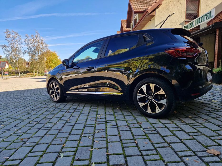 Renault Clio przejechane 32000km! full led radar kamera czujniki przód tył