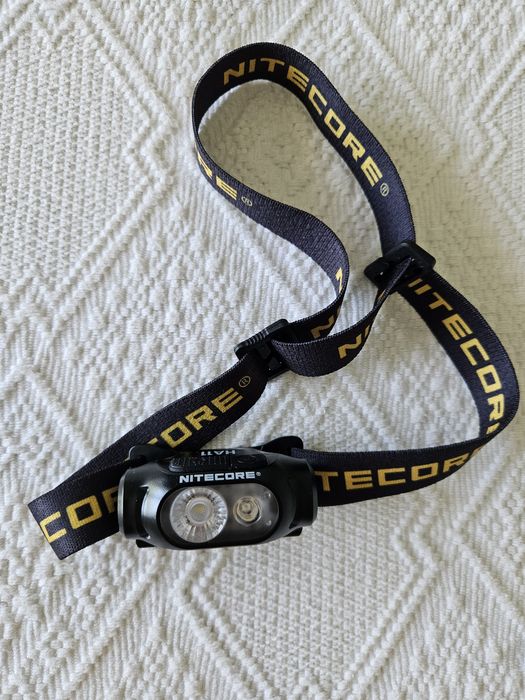 Lanterna de Cabeça Nitecore HA11 – 240 Lumens