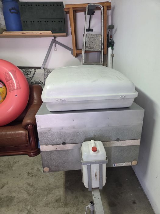 Vendo atrelado para transporte de cães de caça