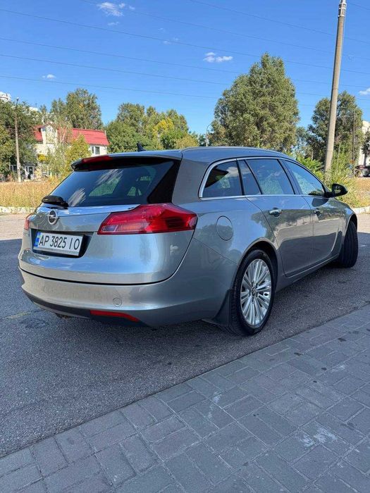 Opel Insignia 2011 Sports Tourer 2.0TDI