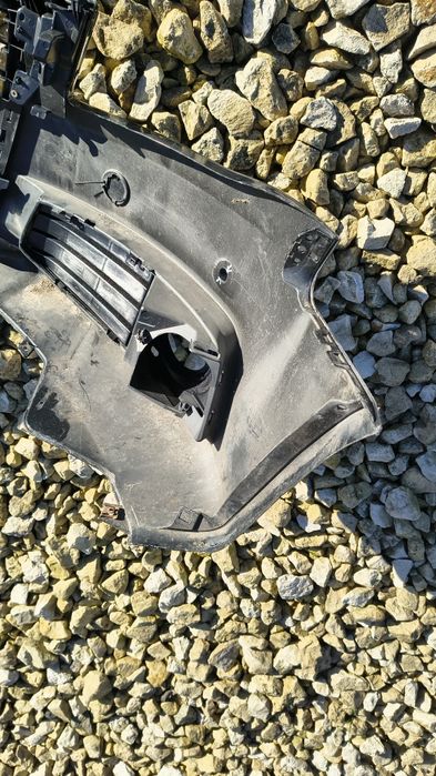 Zderzak przedni 4xPDC LY9B Audi A4 B8 8K 8K0 08- przedlift ORYGINAL