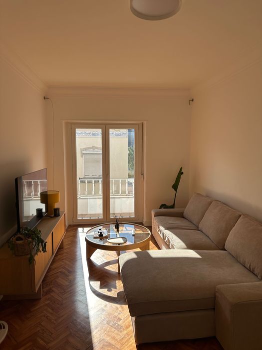 Sofa KIVIK Sofá de 3 lugares com chaise longue, bege Tallmyra