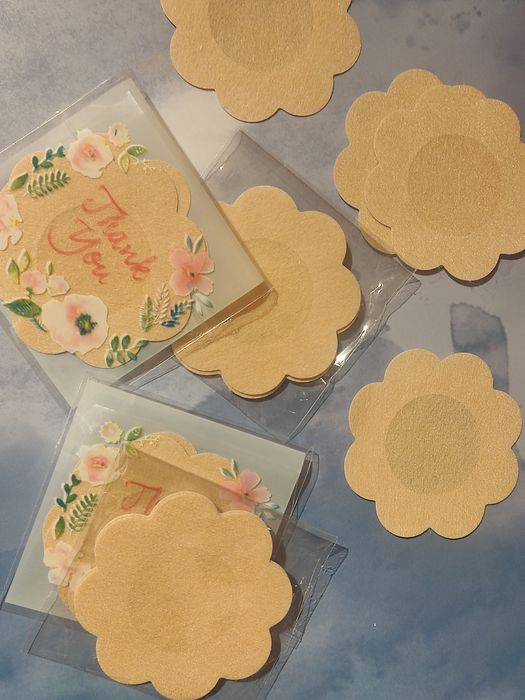 Nowe naklejki nalepki na sutki kwiatki bielizna stanik akcesoria moda