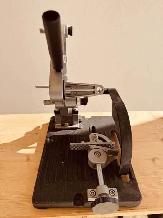 Suporte rebarbadora angular