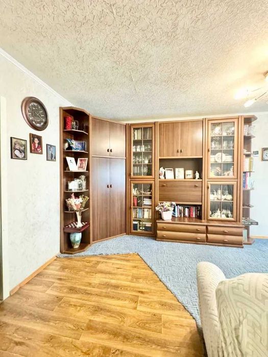 Продам 3к квартиру Тополь Тополя-1 Правий берег