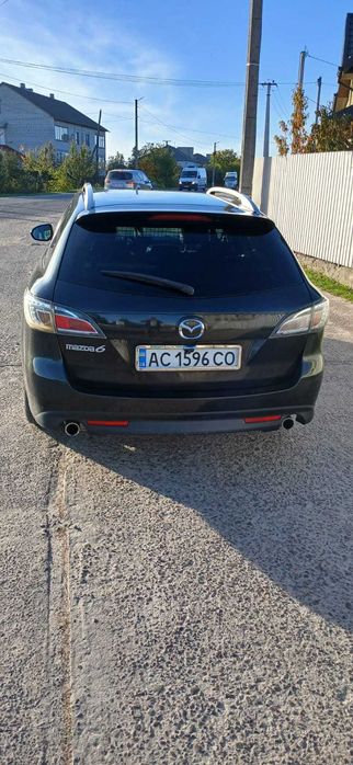 Mazda 6 легковий автомобіль